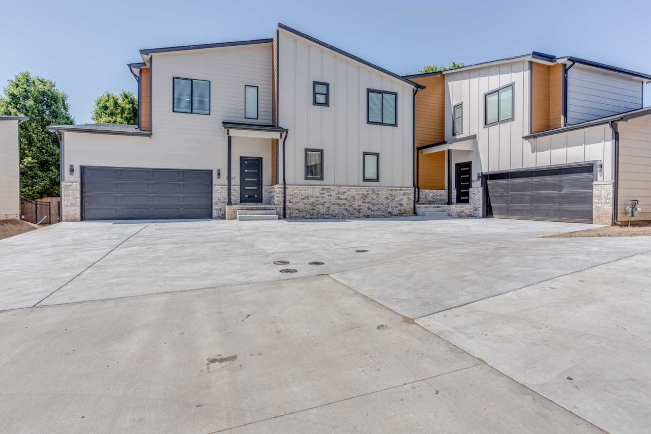 8441 West 37th Court North - 1